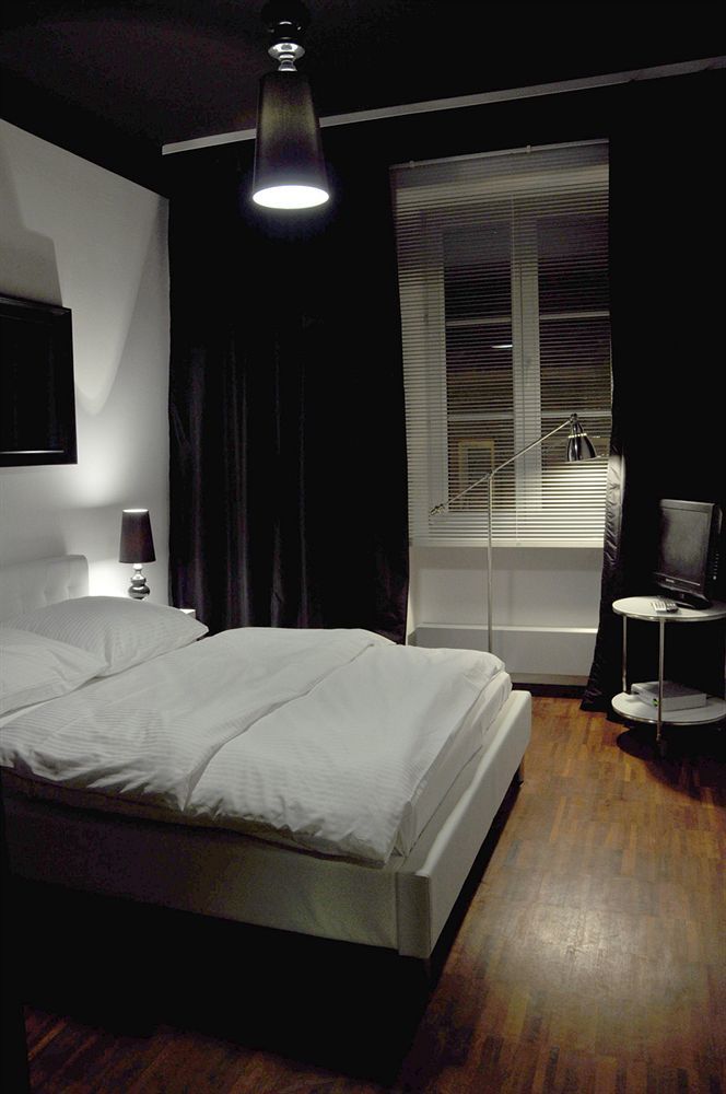 Chmielna Guest House Варшава Экстерьер фото